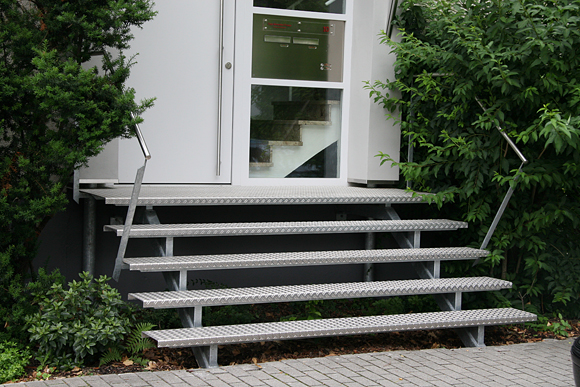 Kompetenzen/Treppen - Metallbau Geiss